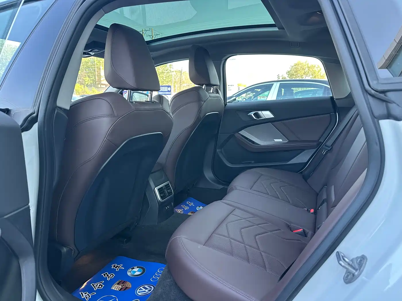 BMW 2 Series 2025 225L M Sport Package фото 9