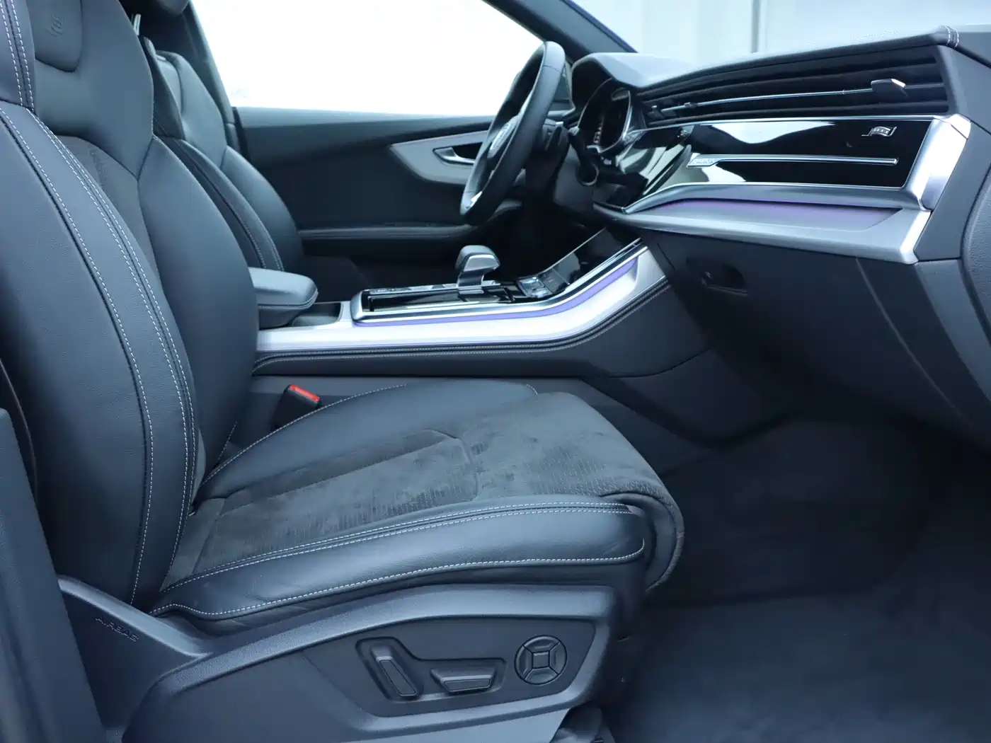 Audi Q8 2019 Model 55 TFSI Premium Dynamic фото 8