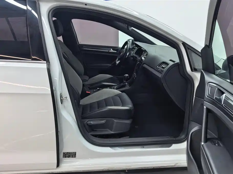 Volkswagen Golf 2019 280TSI DSG R-Line China VI фото 8