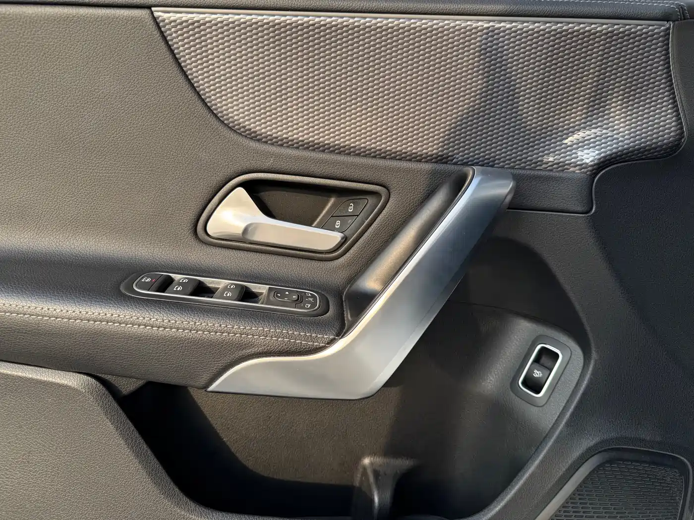 Mercedes-Benz A-Class 2022 Facelift II A 200 L Sport Sedan Fashion фото 8