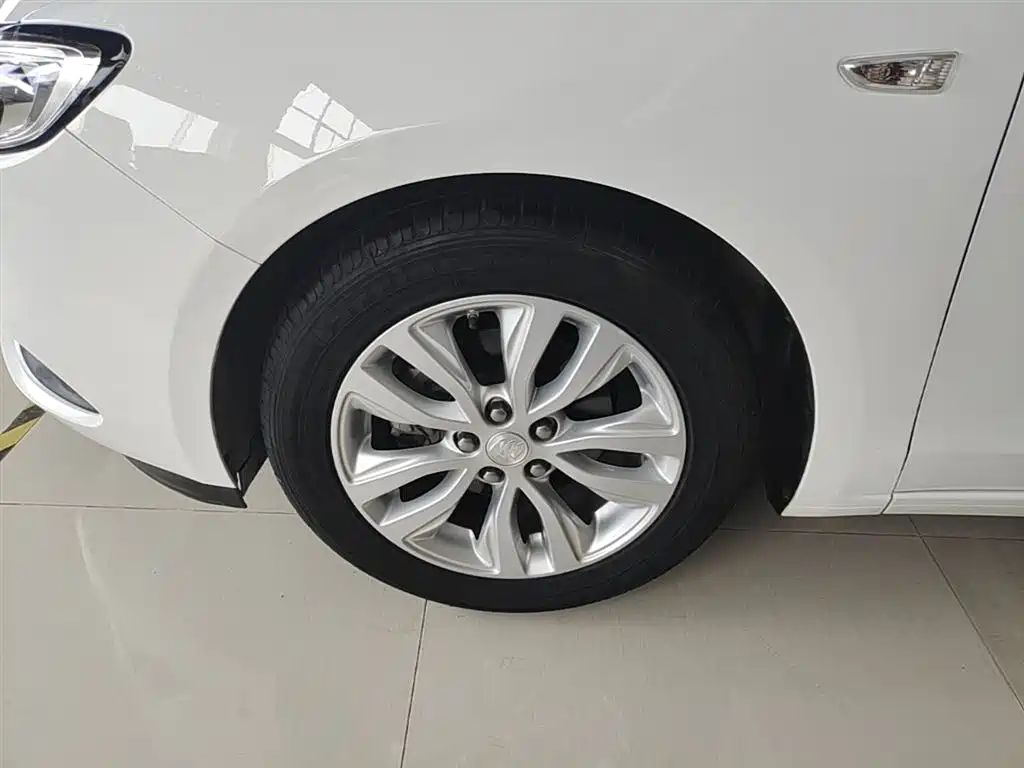 Buick Excelle 2021 Exemplar 1.5L Auto Elite фото 23