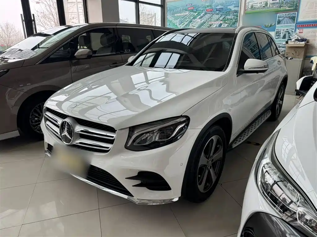 Mercedes-Benz GLC 2017 GLC 260 4MATIC Luxury фото 2
