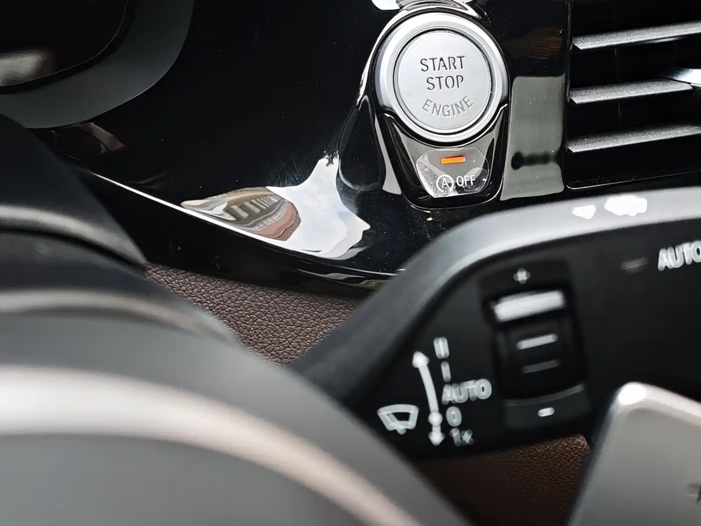 BMW 5 Series 2021 530Li Leading Luxury Package фото 19
