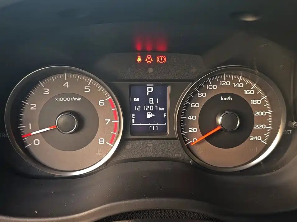 Subaru Forester 2013 2.5i Automatic Luxury Navigation Edition фото 10