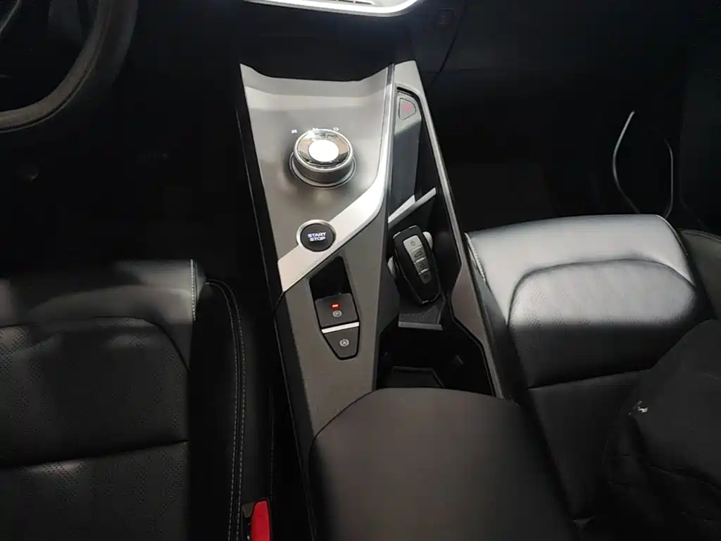 Geely Geometry C 2022 2022 Blueberry C400