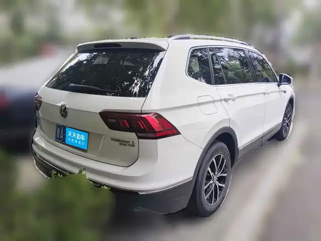 Volkswagen Tiguan L 2018 330TSI Automatic 2WD Luxury Edition — фото 2