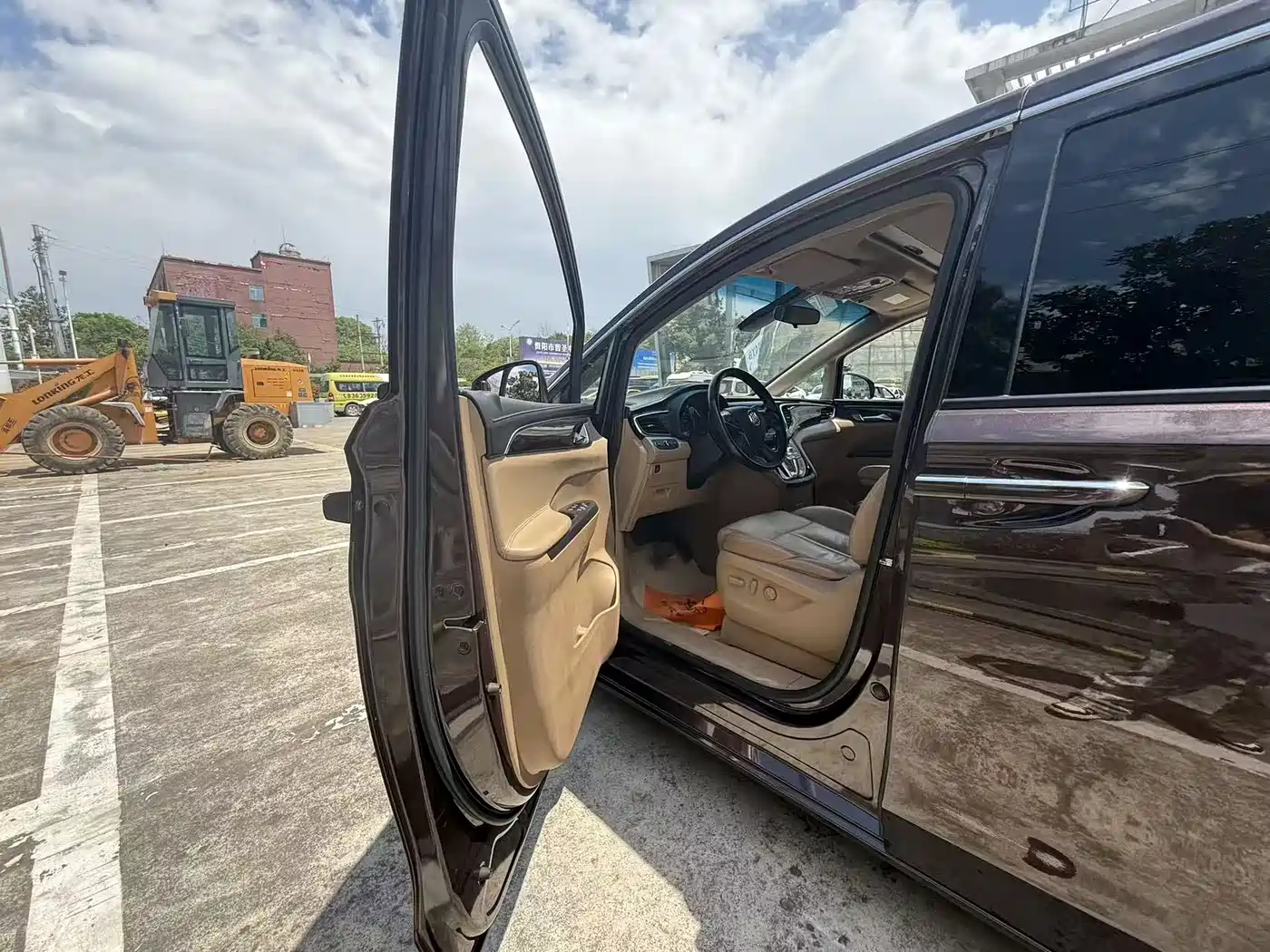 Buick GL8 2017 ES 28T Luxury China V фото 12