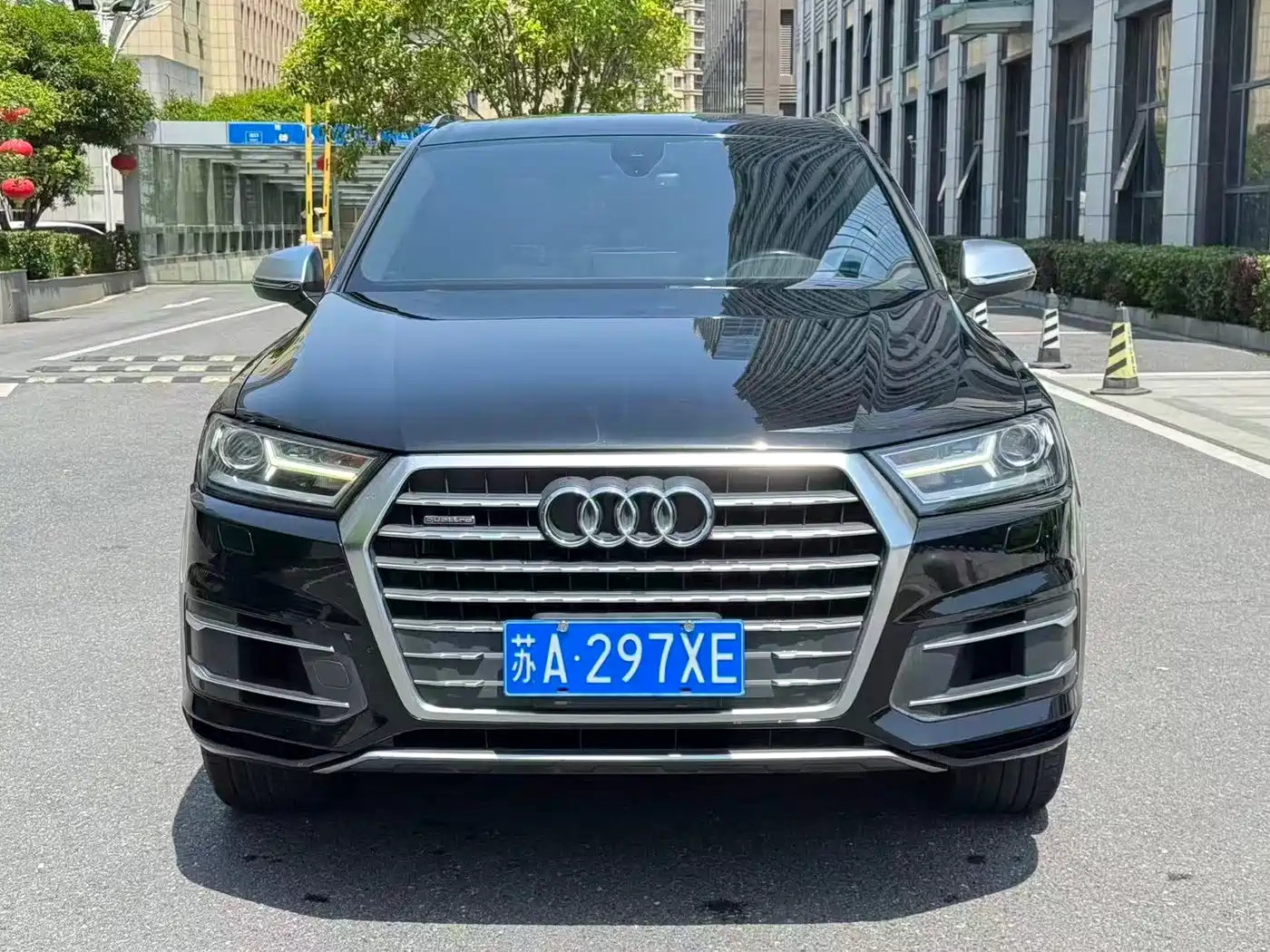 Фото 2 - Audi Q7