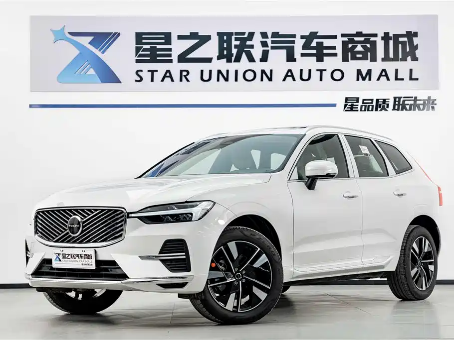 Volvo XC60 2024 B5 AWD Zhiyi Luxury Edition