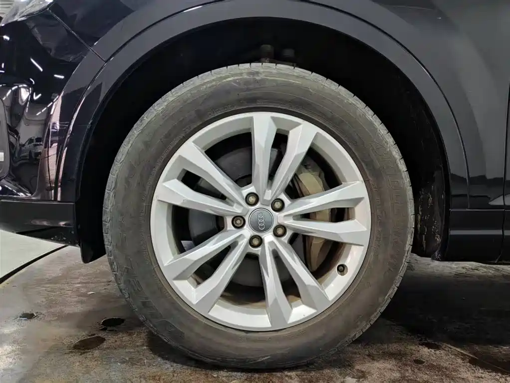 Audi Q7 2019 45 TFSI Comfort фото 15