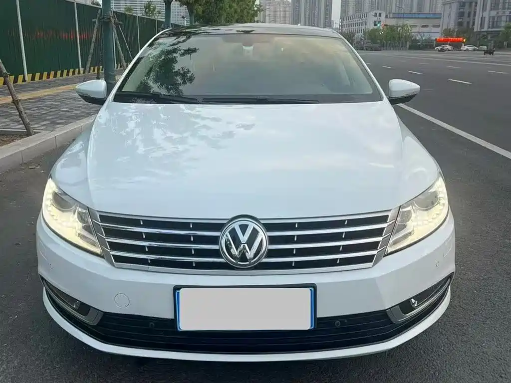 Volkswagen FAW-Volkswagen CC 2018 1.8TSI Luxury фото 3