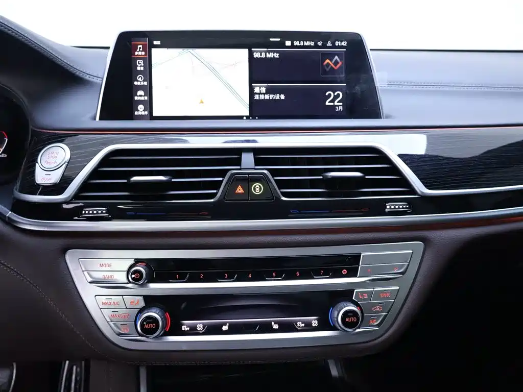 BMW 7 Series 2019 730Li M Sport Package фото 10
