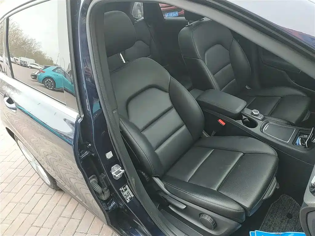 Mercedes-Benz B-Class 2018 B 200 Sport фото 25