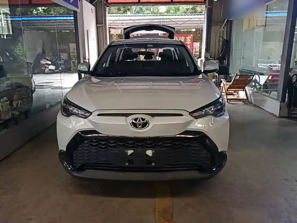 Toyota Frontlander 2025 2024 2.0L CVT Elite Plus Edition