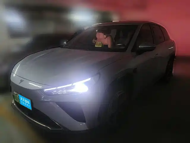 Nezha Auto Nezha L 2024 Extended Range 310 Flash Charge Red Edition
