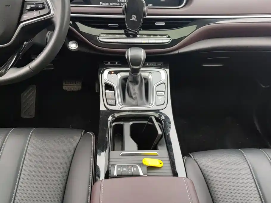 GAC Trumpchi Trumpchi M6 2025 2023 PRO 270T DCT Luxury Edition