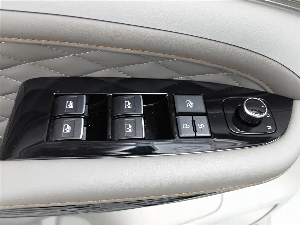 DONGFENG POPULAR YACHTS