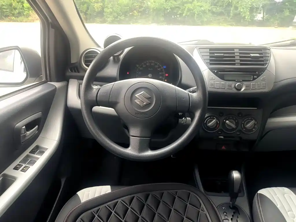 Suzuki Alto 2015 2013 1.0L Automatic Deluxe