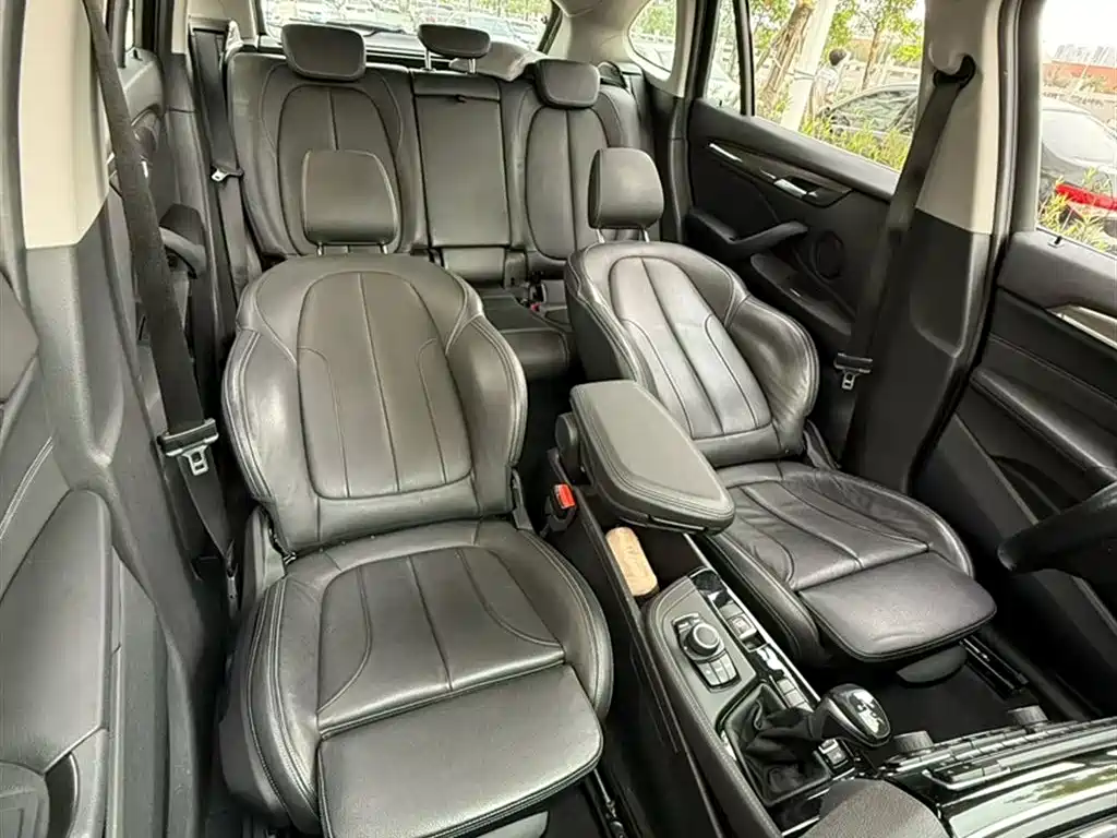 BMW X1 2016 sDrive18Li Luxury Model фото 8