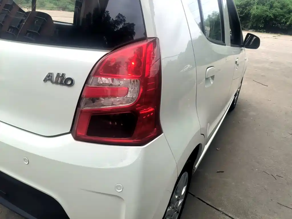 Suzuki Alto 2015 2013 1.0L Automatic Deluxe
