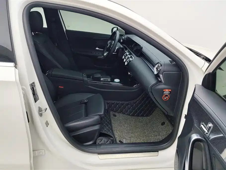 Mercedes-Benz A-Class 2022 Facelift A 200 L Sport Sedan Fashion Style фото 8