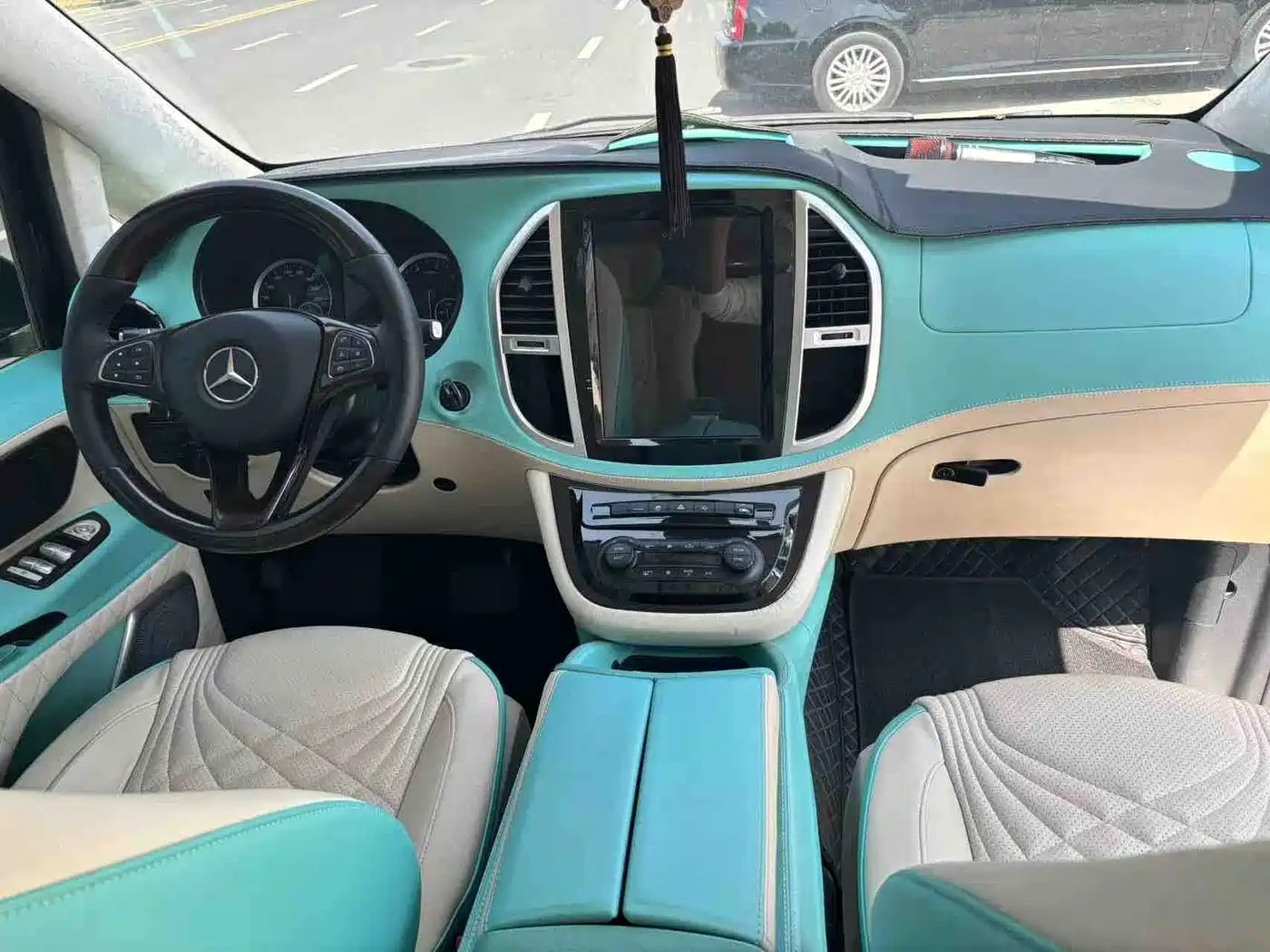 Mercedes-Benz Vito 2020 2.0T Elite Edition (7-seater) фото 8