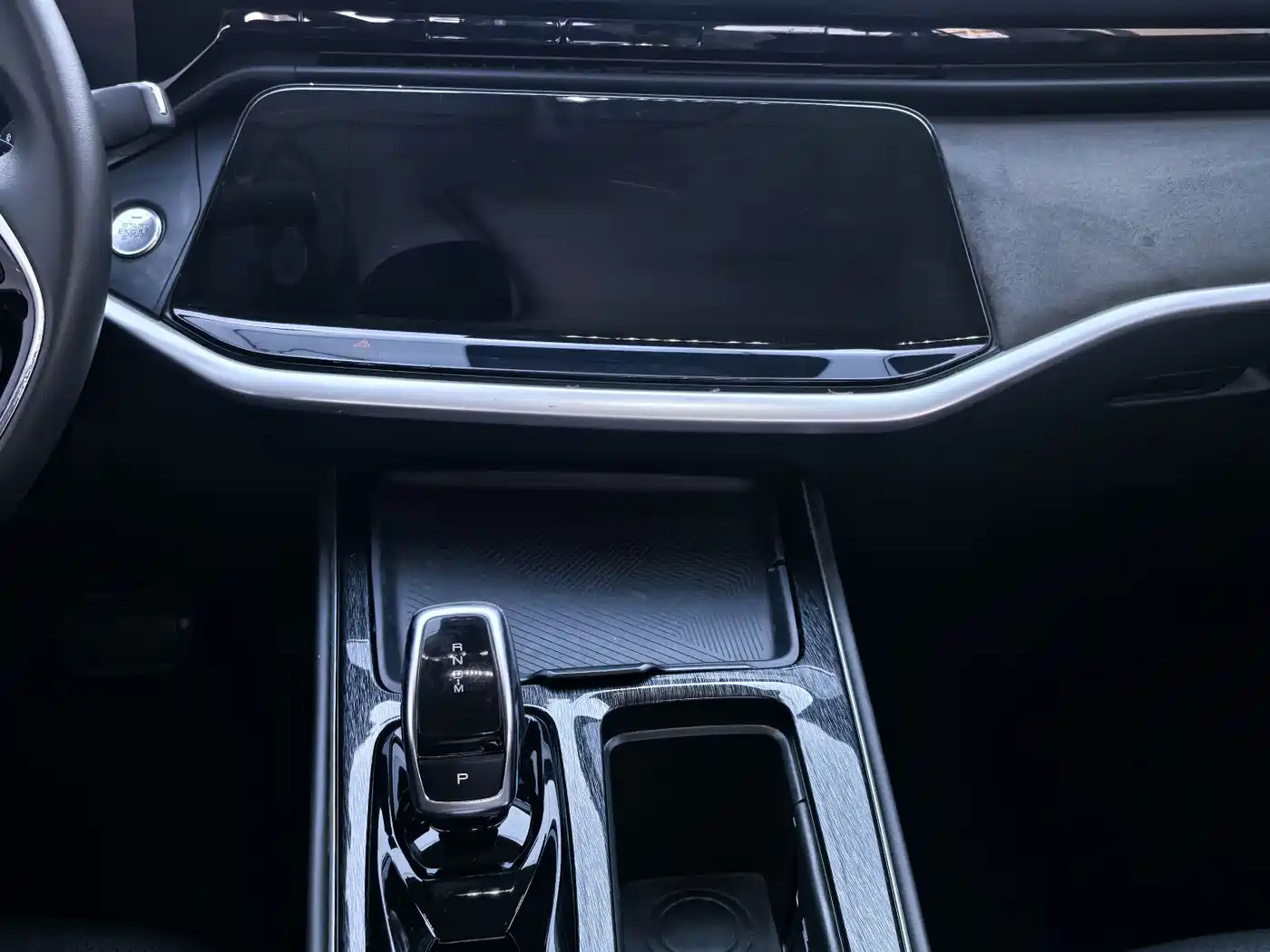 DONGFENG YI HYUN MAX