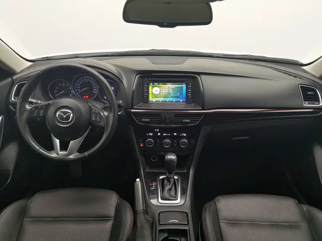 Photo 5 - Mazda Atenza