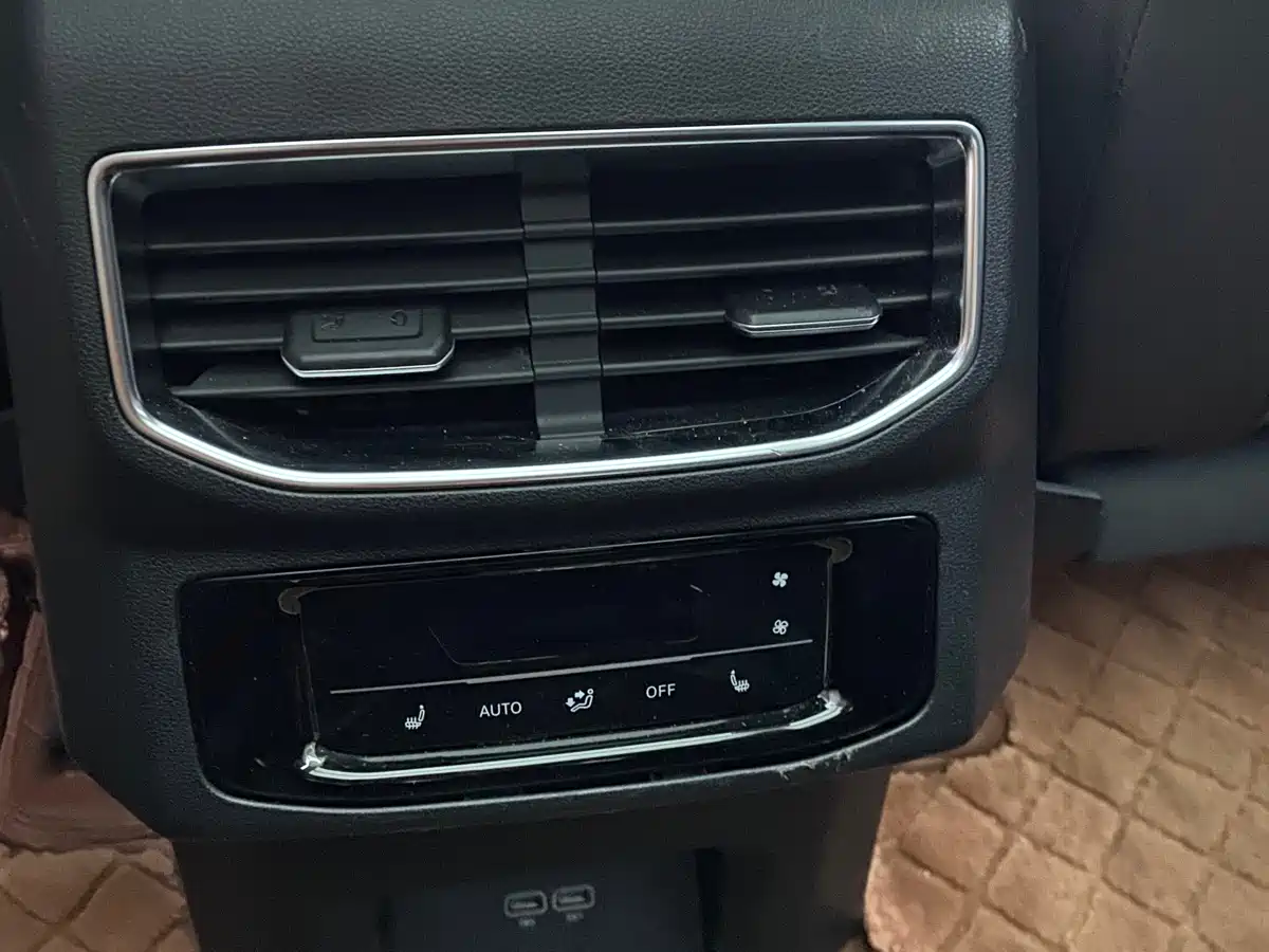 Volkswagen Talagon 2021 380TSI 4WD Luxury Premium Edition Pro фото 13