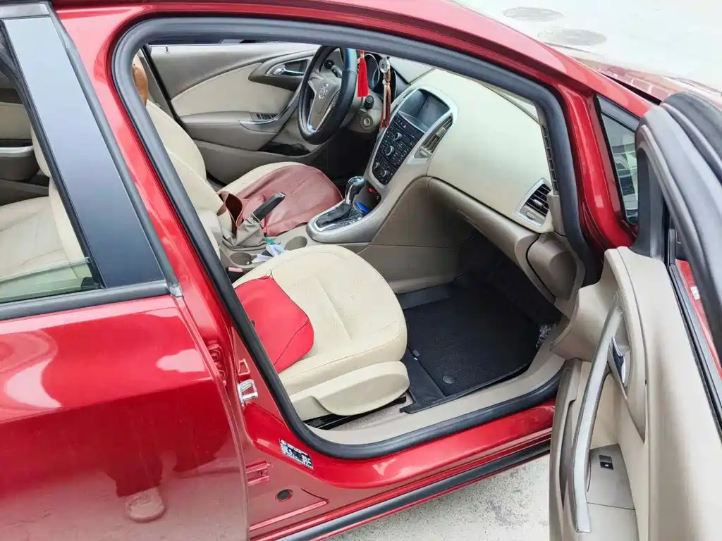 Фото 13 - Buick Excelle
