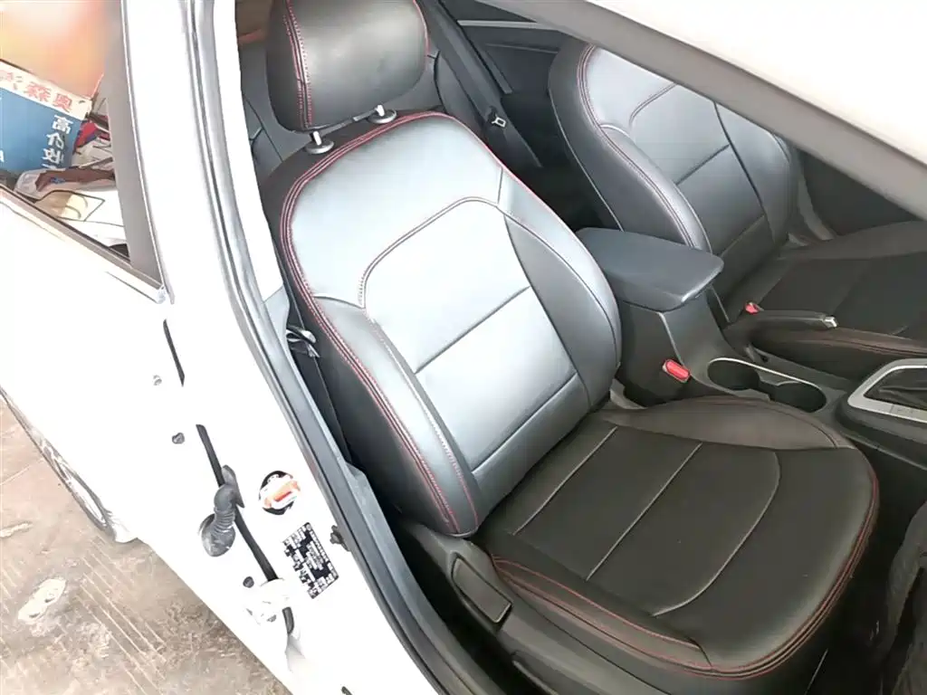 Hyundai Elantra 2016 Model 1.6L Automatic Smart Elite фото 25