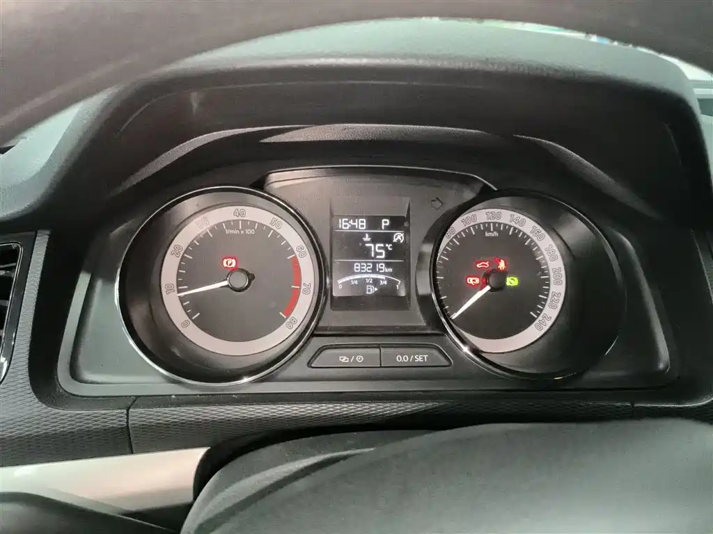 Škoda Kamiq 2018 1.5L Automatic Standard Edition China VI фото 12
