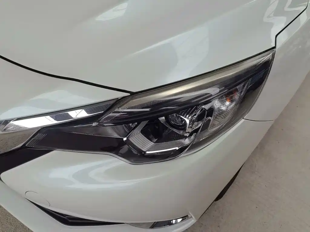 Venucia T90 2018 2018 2.0L CVT Smart Connection Intelligent Edition China V