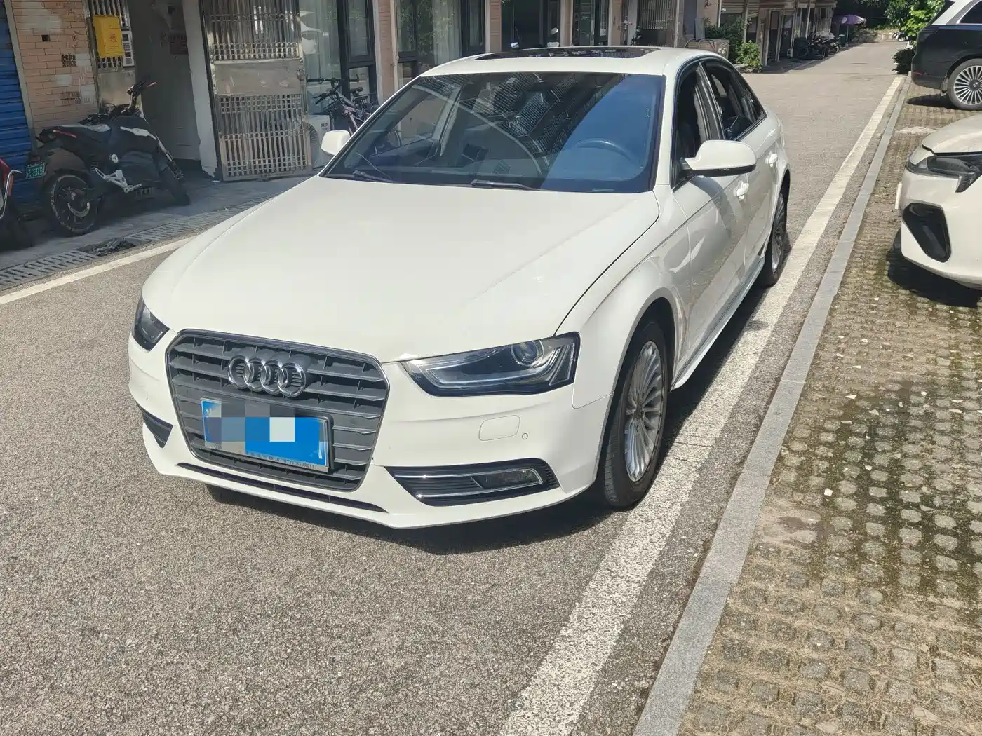 Audi A4L 2015 35 TFSI Auto Standard фото 2