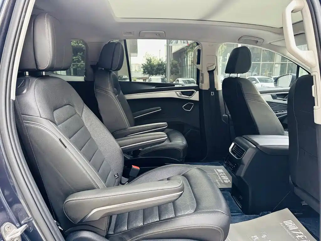 Volkswagen Talagon, миниатюра 24