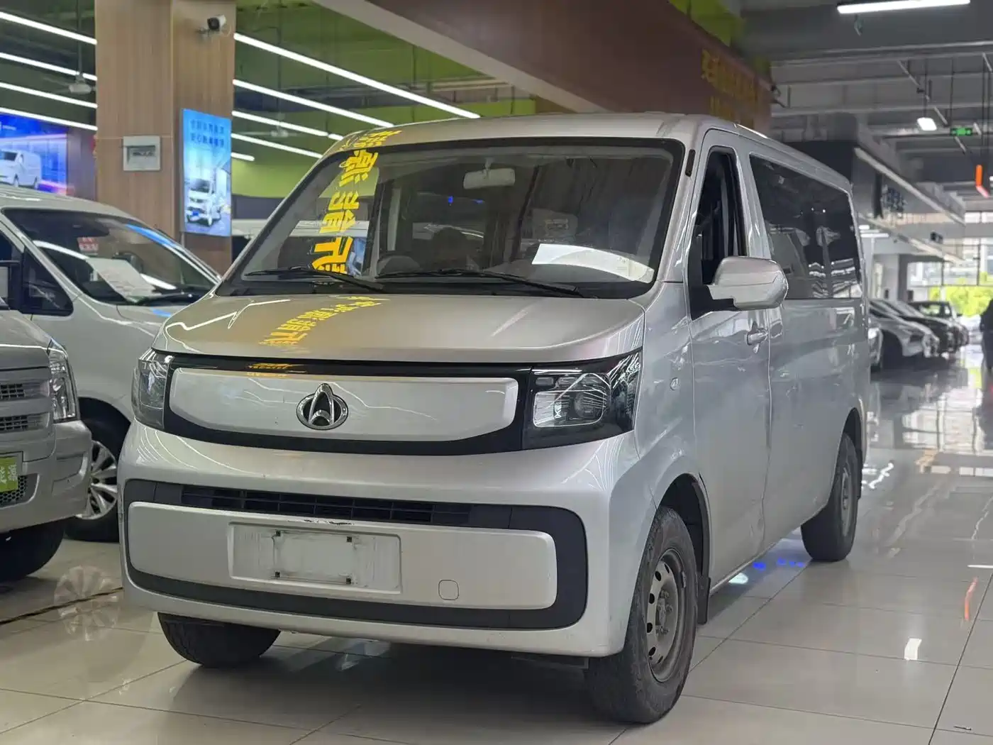 CHANGAN CHANGAN RUIXING EM60