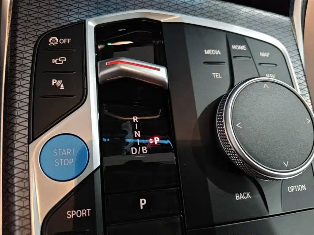 BMW i3 2025 eDrive 40 L Shadow Night Package фото 14
