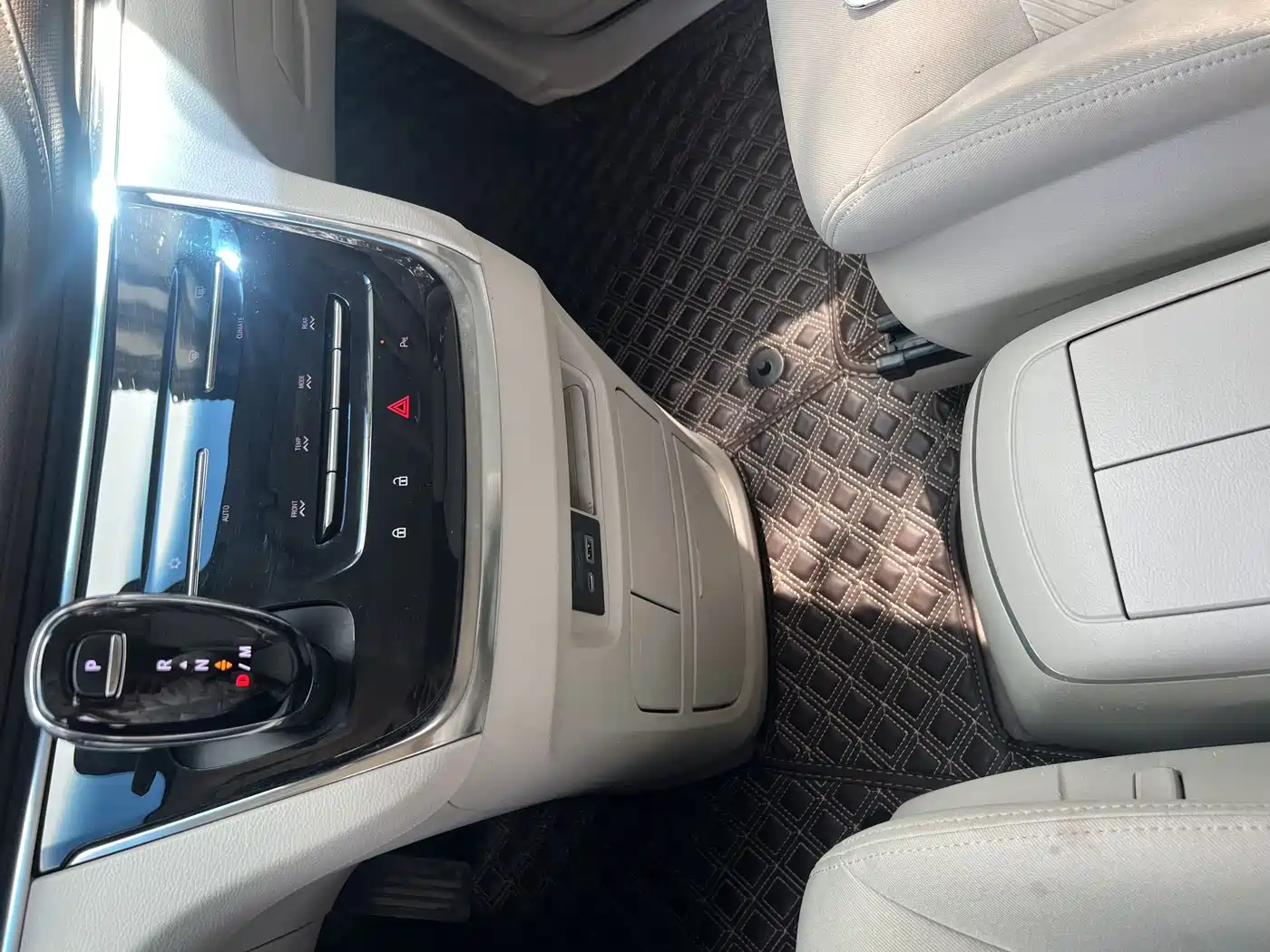 Buick GL8 2022 Land Business Class 652T Comfort фото 15