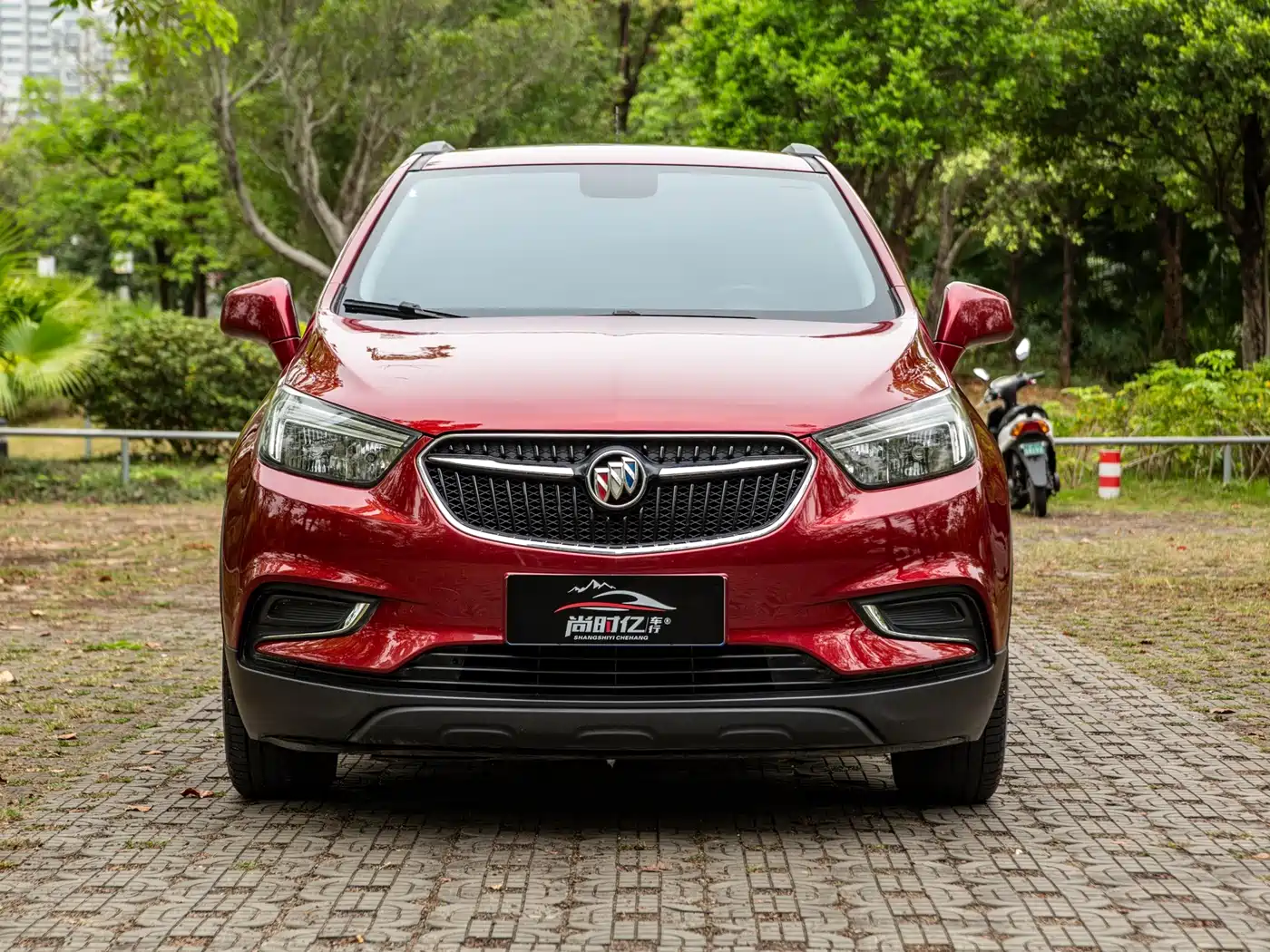 Buick Encore 2017 18T Automatic 2WD Urban Leading фото 2