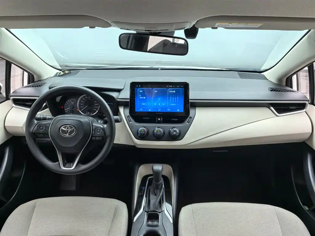 Toyota Corolla 2019 1.2T S-CVT GL Pioneer Edition фото 7