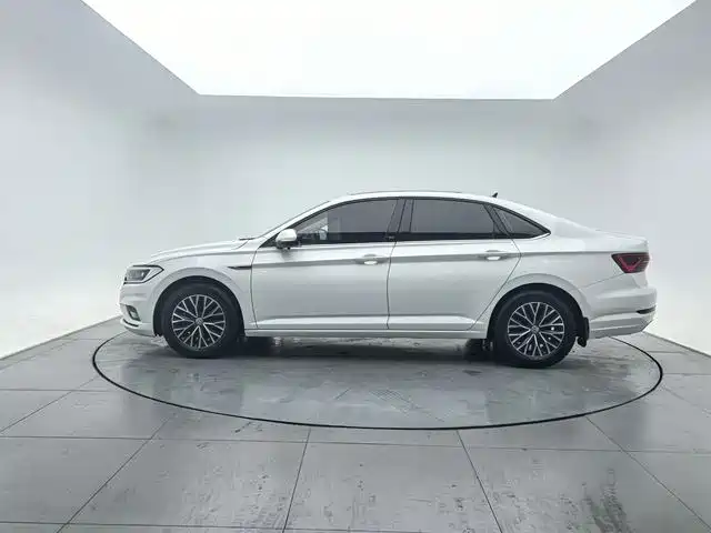 Volkswagen Sagitar 2021 280TSI DSG Surpassing Edition фото 7