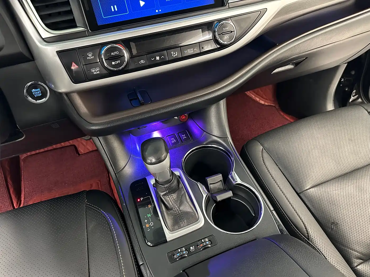 Toyota Highlander 2018 2.0T 4WD Ultimate 7-seater (China V) фото 19