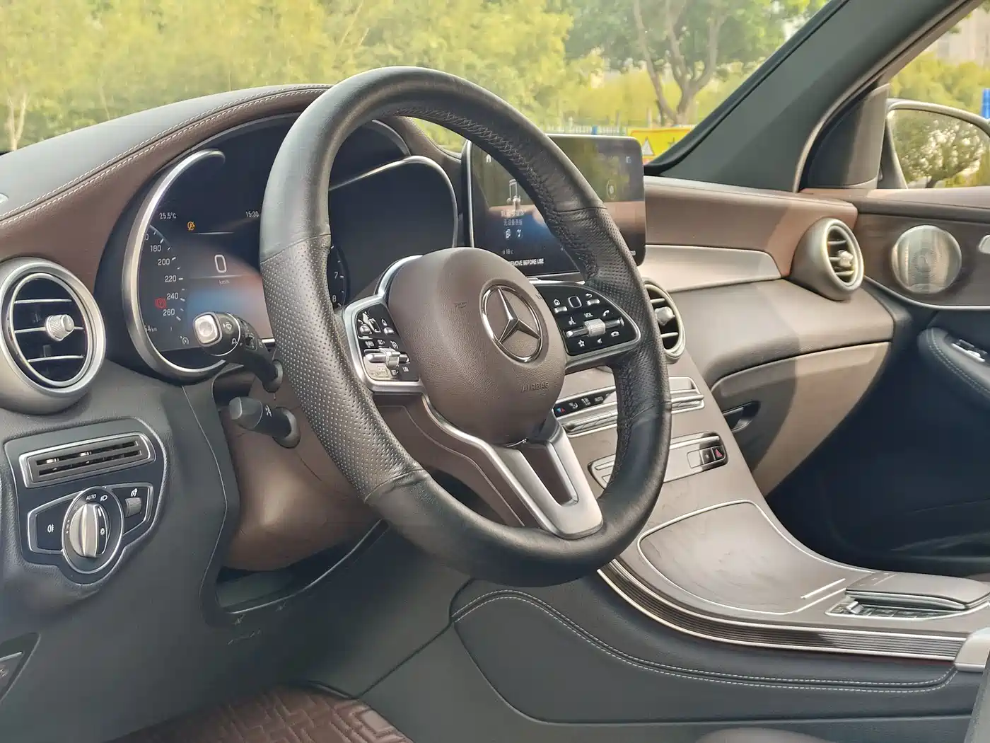 Mercedes-Benz GLC 2022 Model GLC 300 L 4MATIC Dynamic Edition фото 10