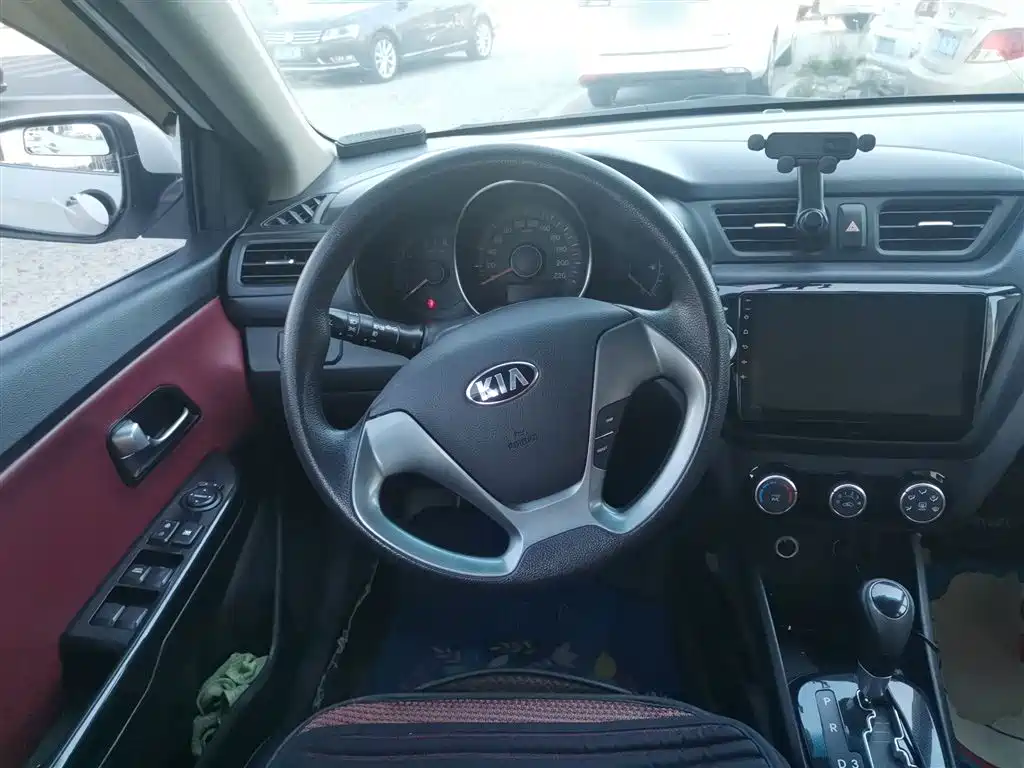 Kia K2 2015 Hatchback 1.4L AT GLS Cool Edition фото 6