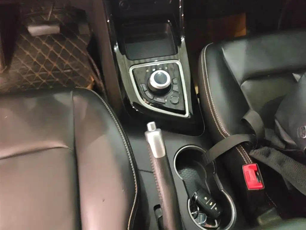 JIANGLING GROUP NEW ENERGY Easy to EX5