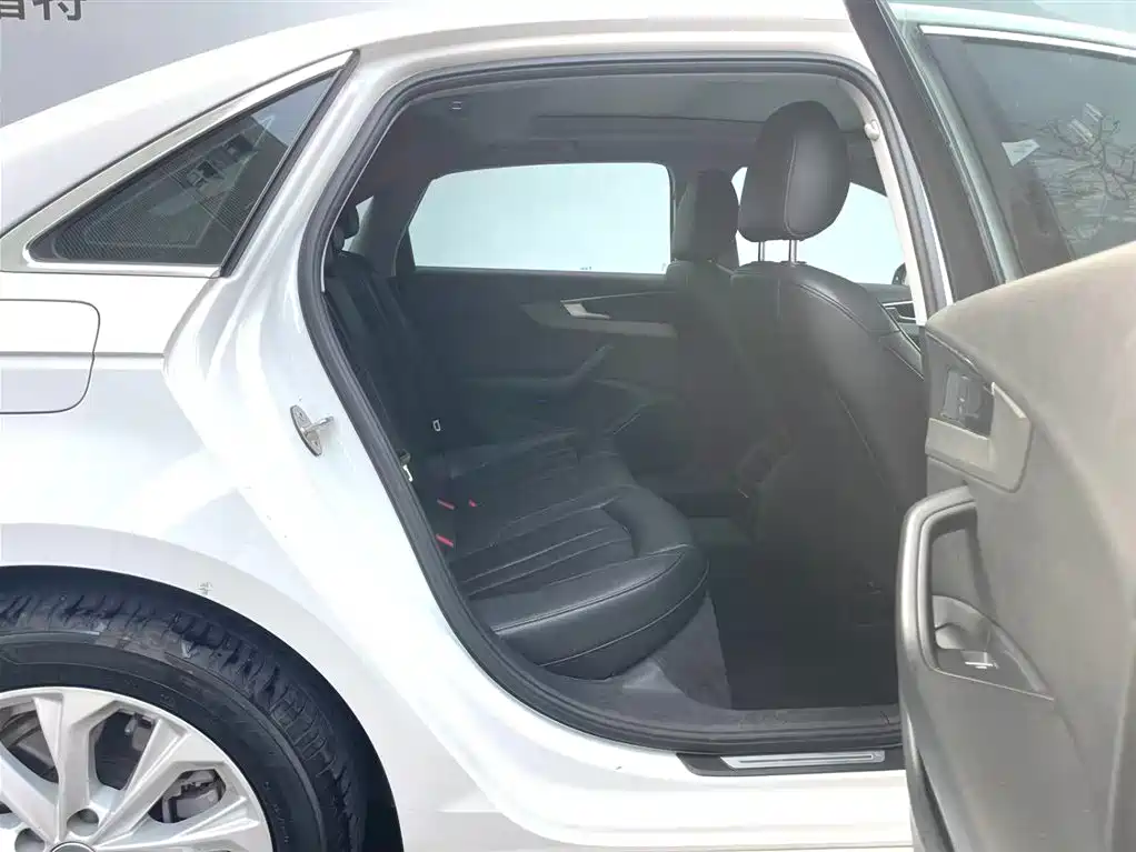 Audi A4L 2019 40 TFSI Progressive (China VI) фото 12