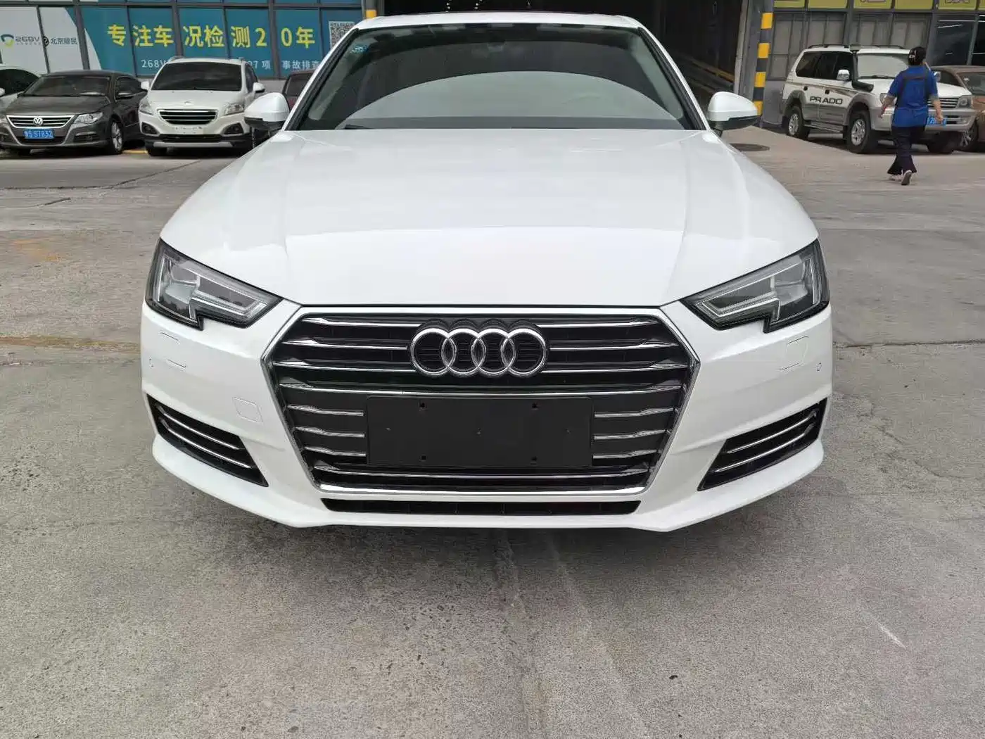 Audi A4L 2017 Plus 40 TFSI Fashion фото 2