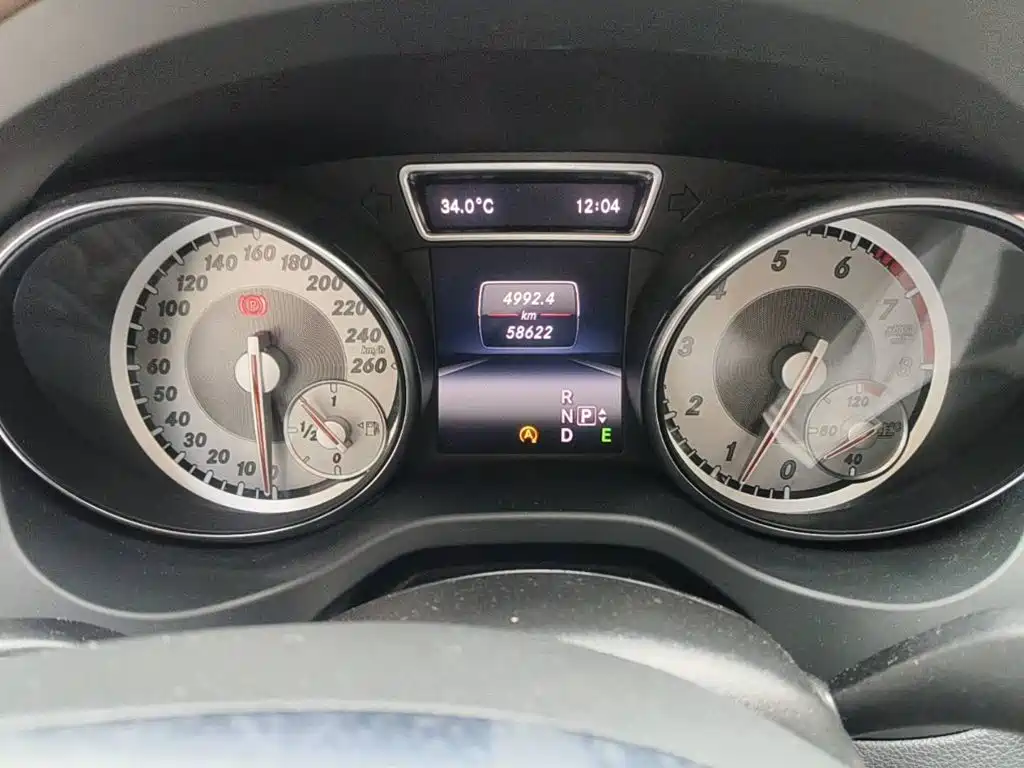 2015 Mercedes-Benz GLA (Import)