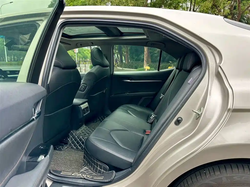 Toyota Camry 2019 Hybrid 2.5HG Luxury Edition China V фото 9