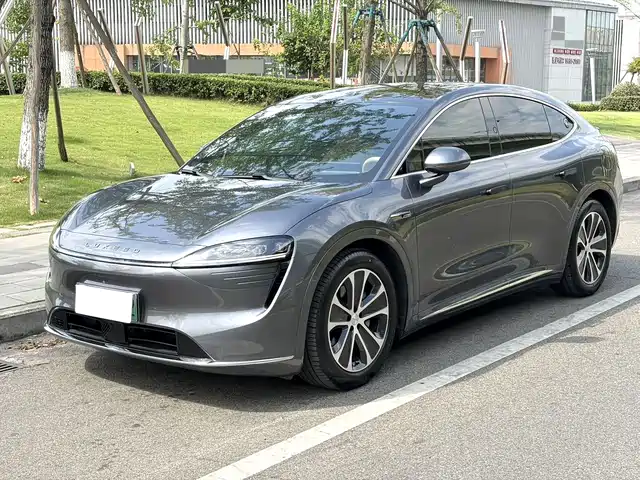  Zhijie Luxeed R7 2024 Pure Electric 667km Pro